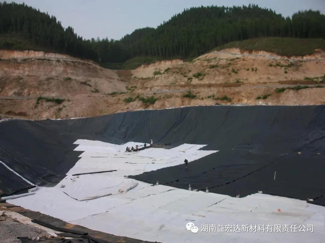 湖南益宏達新材料有限責(zé)任公司,HDPE、土工布、土工膜、土工格柵、排水網(wǎng)