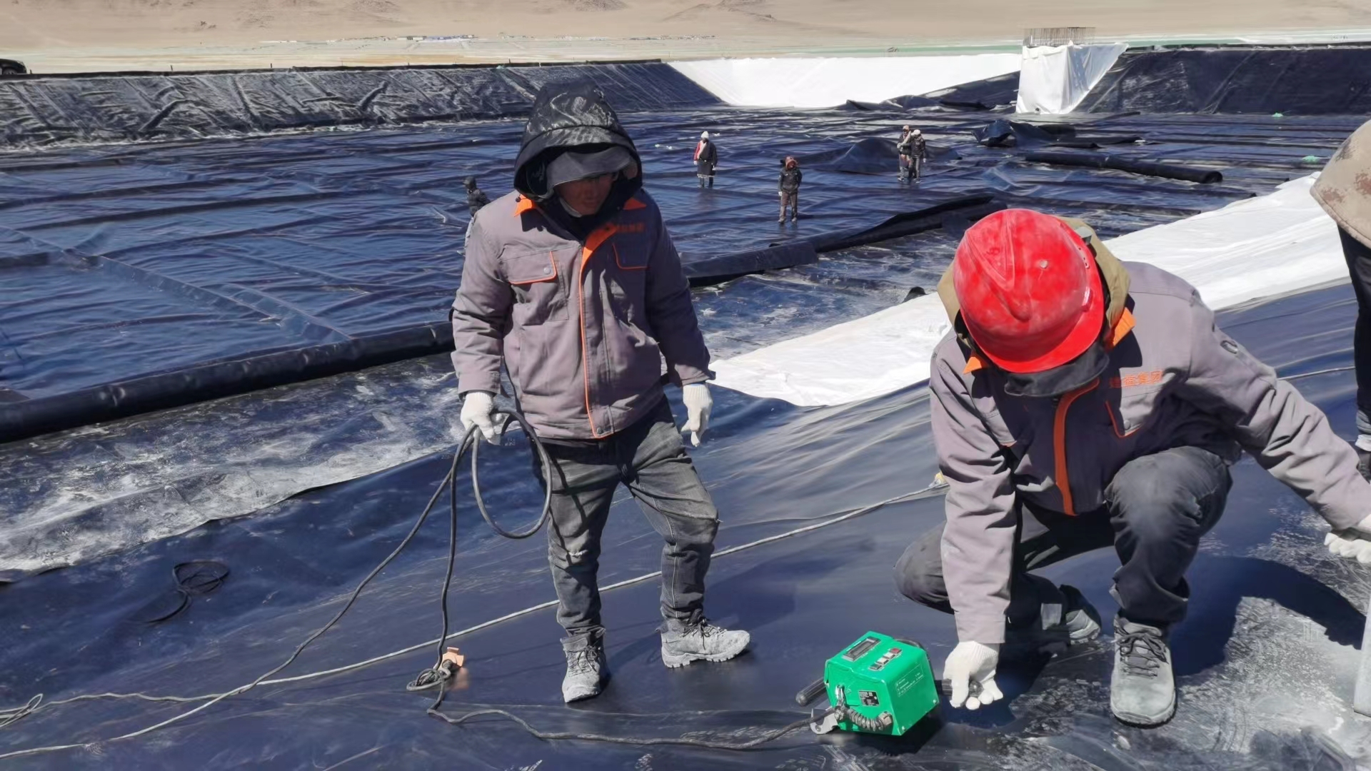 湖南益宏達(dá)新材料有限責(zé)任公司,HDPE、土工布、土工膜、土工格柵、排水網(wǎng)